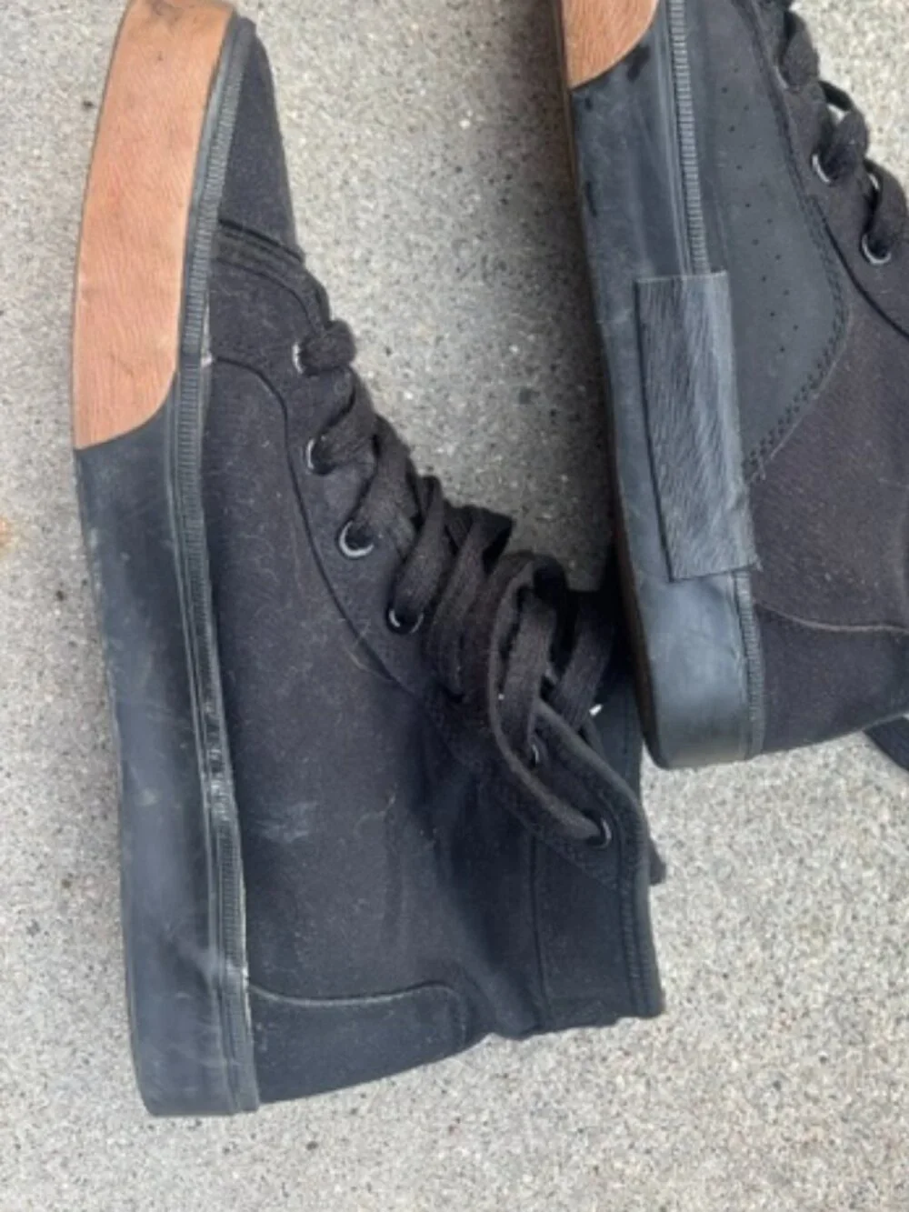 Mossimo Black High-Top Canvas Skate Sneakers Size 10